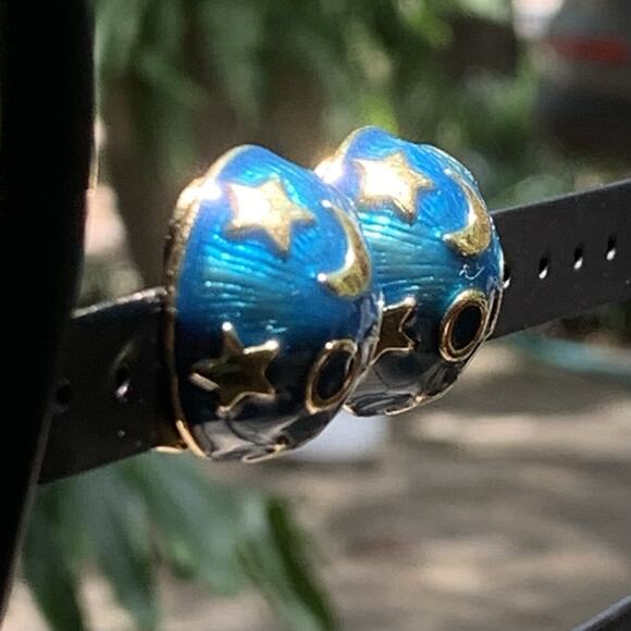 Kenneth Jane Lane (KJL) Earrings Celestial Enamel Blue & Gold Button Clip-Ons - Picture 7 of 11